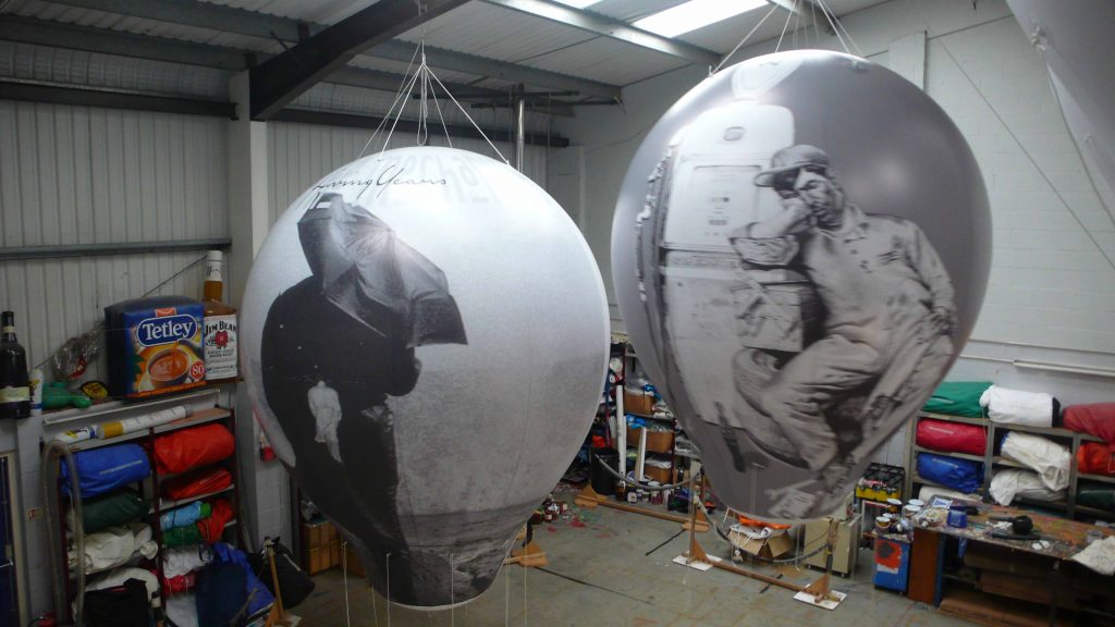 hot air balloons for Mike and the Mechanics